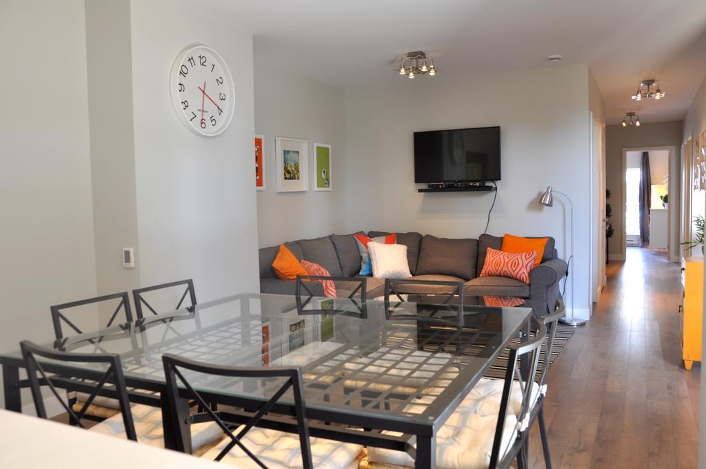 Le Mont-Royal Lounge By Homeinmontreal Room photo